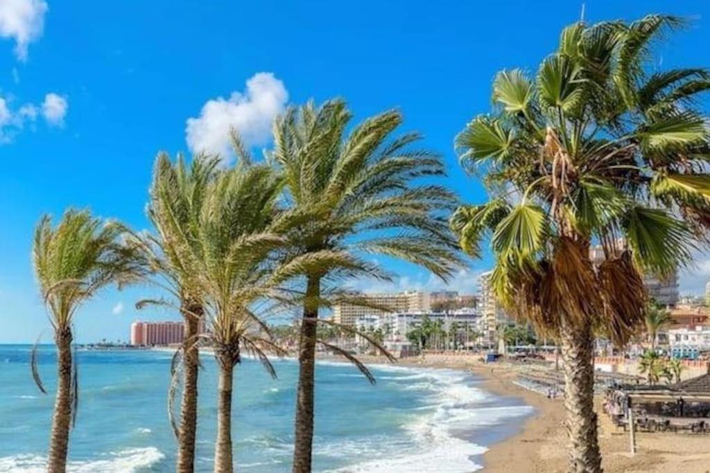 Klimatyczny Loft I Egzotyczny Basen Apartamento Benalmádena Exterior foto
