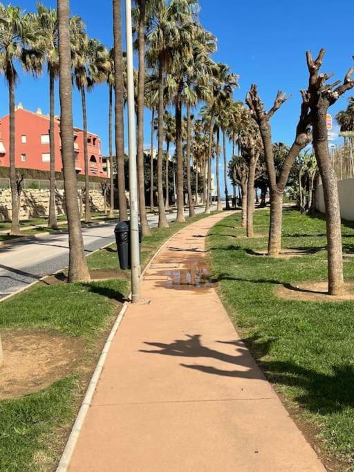 Klimatyczny Loft I Egzotyczny Basen Apartamento Benalmádena Exterior foto